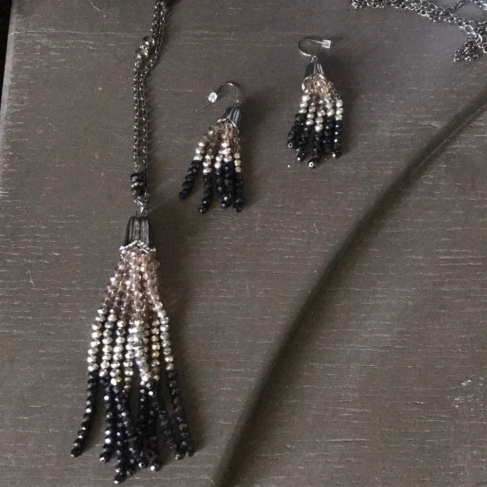 Cute necklace with matching earrings.